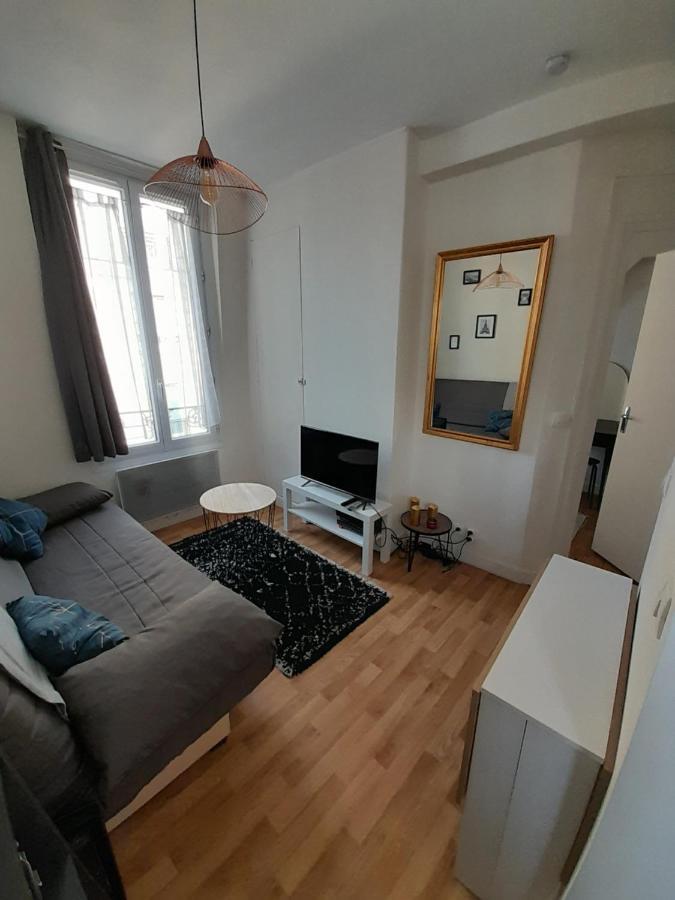 Cosy 2 Pieces Typiquement Parisien A Notre-Dame Apartment Exterior photo
